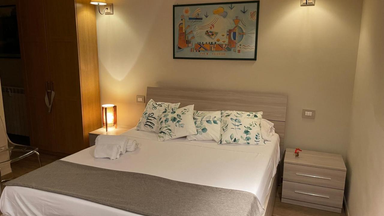 Apartamento Frank Host Roma Lux , Metro A A 50 M, Simple Check-In Con Codice A Qualsiasi Orario Exterior foto